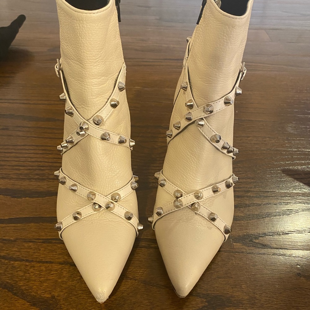 MIVIDA CREAM BOOTS